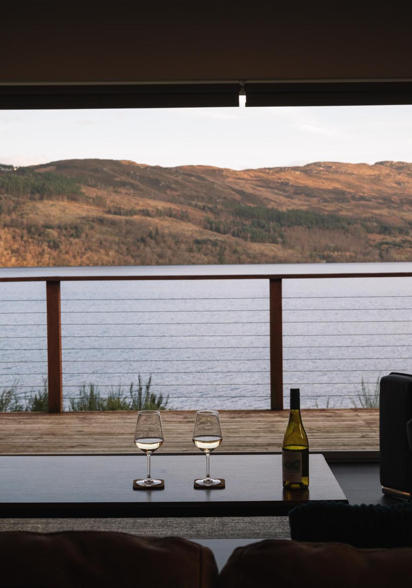 Shoreland Lodges - Holly Lodge Fort Augustus Extérieur photo