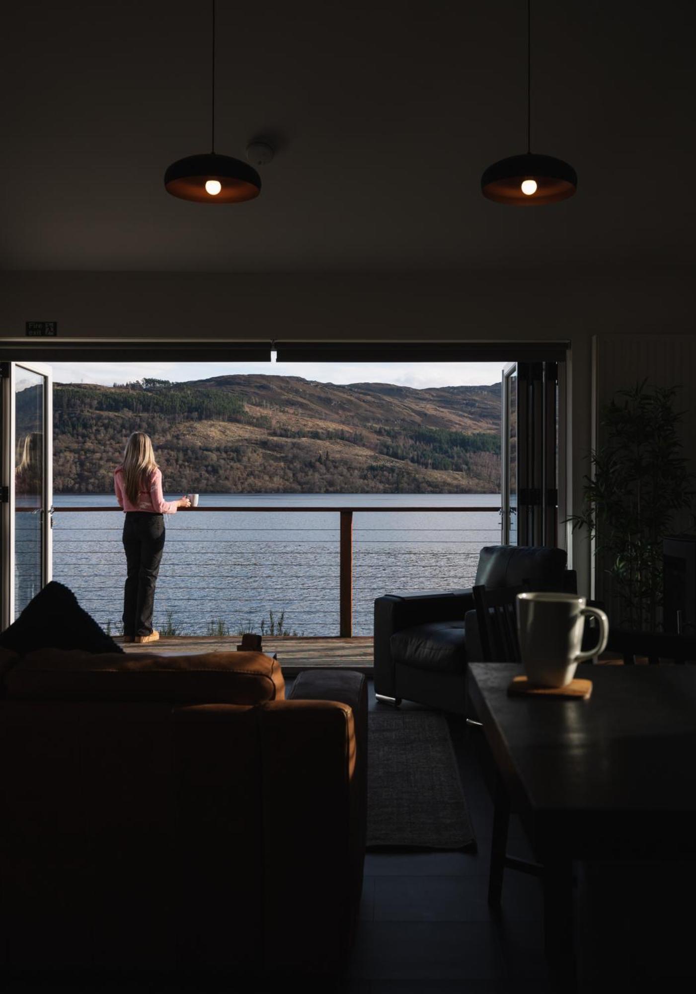 Shoreland Lodges - Holly Lodge Fort Augustus Extérieur photo