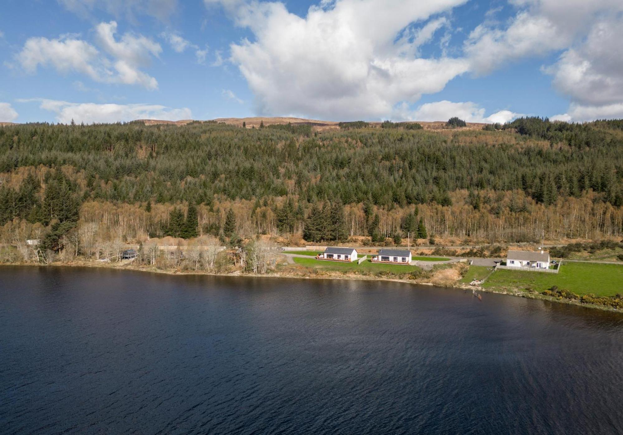 Shoreland Lodges - Holly Lodge Fort Augustus Extérieur photo