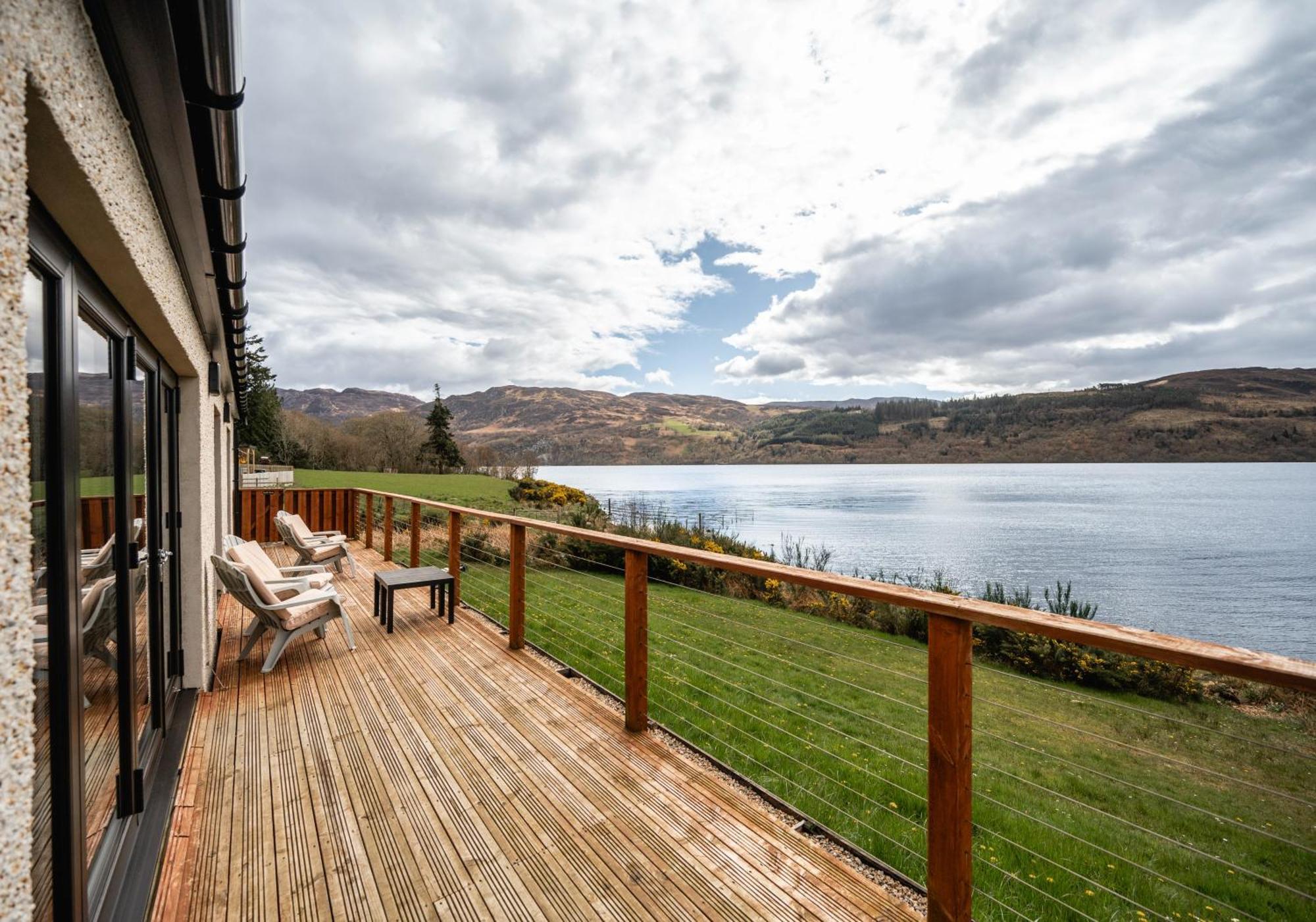 Shoreland Lodges - Holly Lodge Fort Augustus Extérieur photo