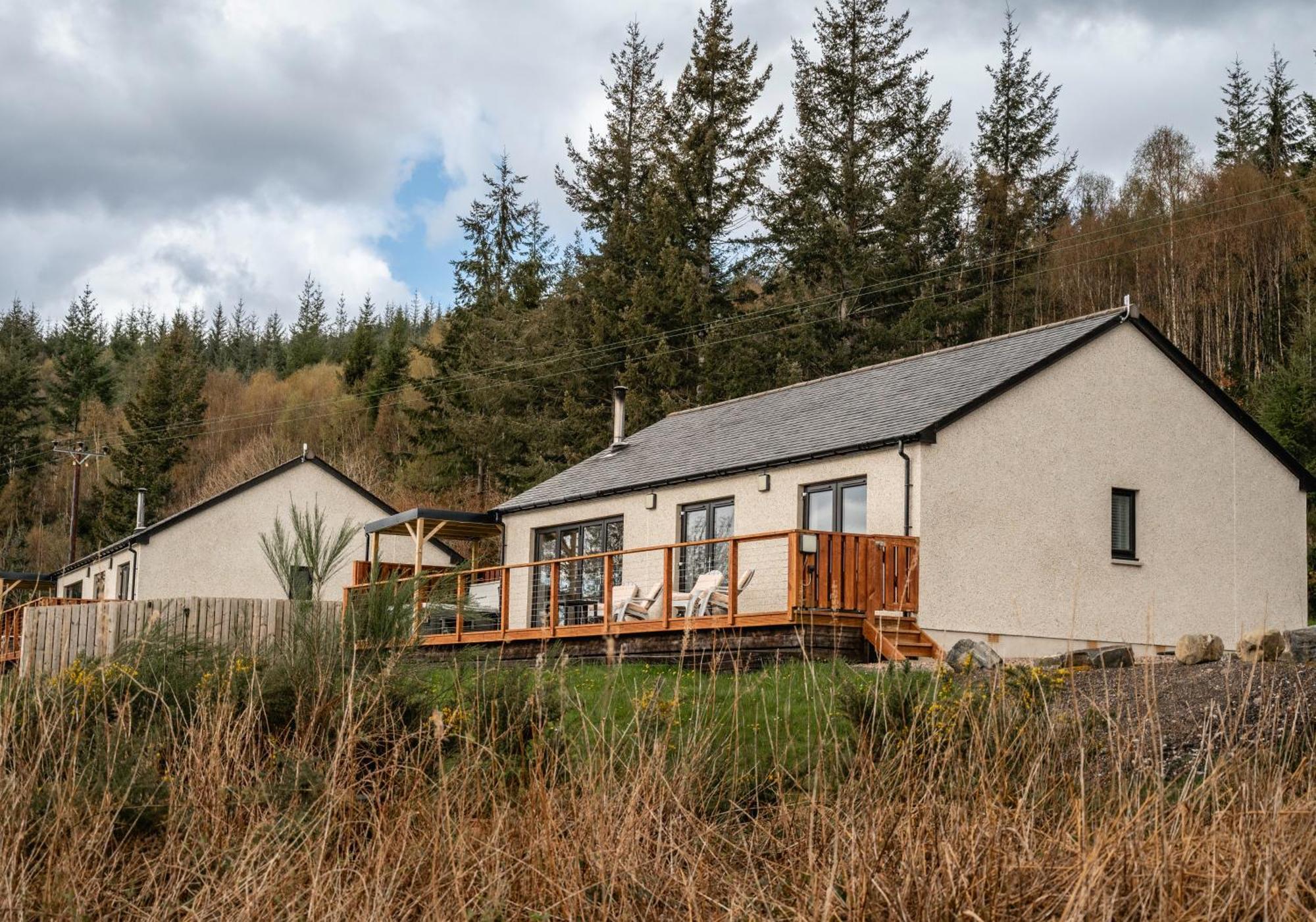 Shoreland Lodges - Holly Lodge Fort Augustus Extérieur photo