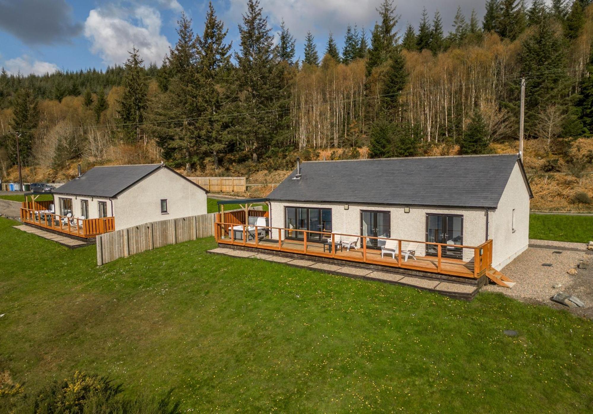 Shoreland Lodges - Holly Lodge Fort Augustus Extérieur photo