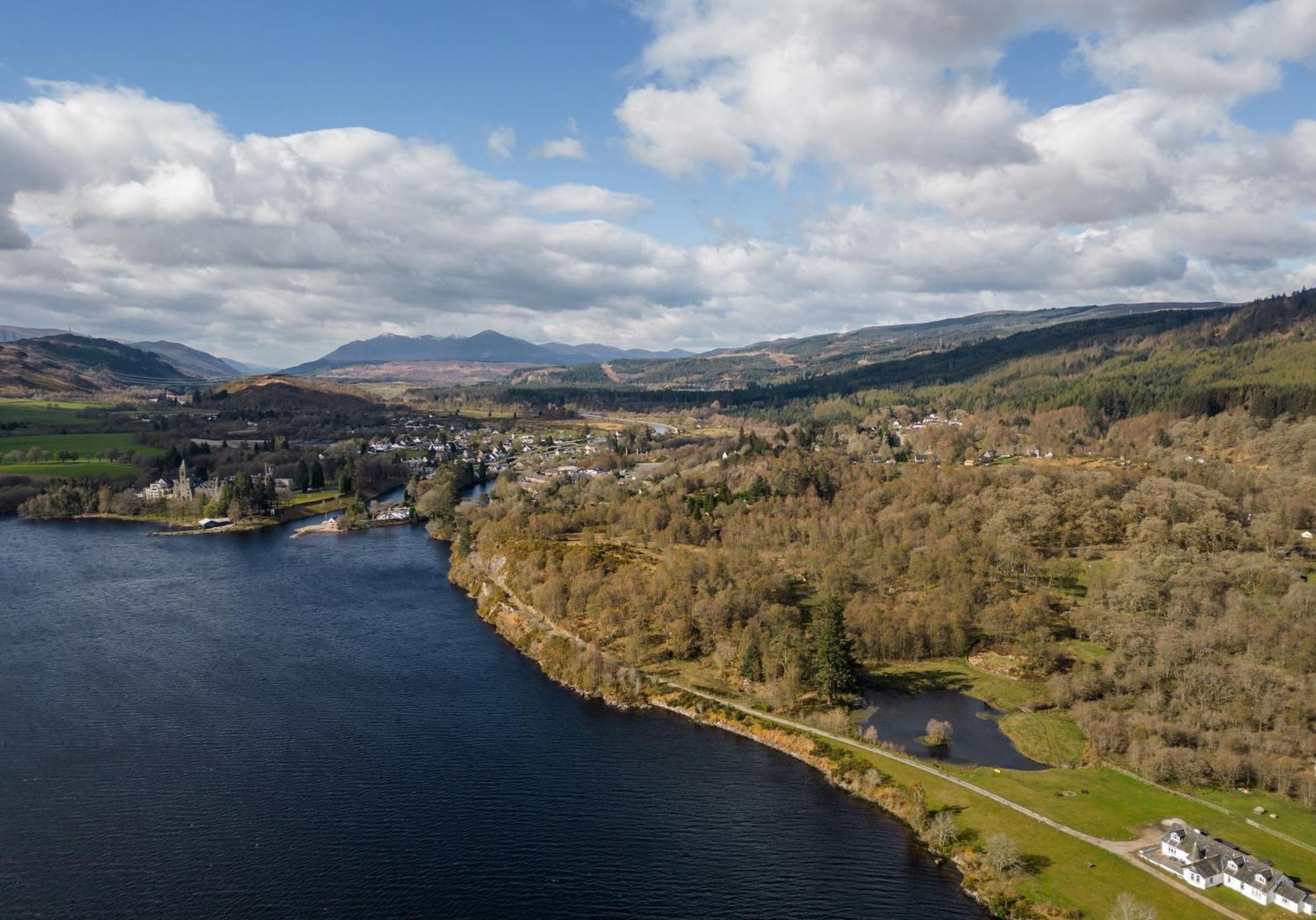 Shoreland Lodges - Holly Lodge Fort Augustus Extérieur photo